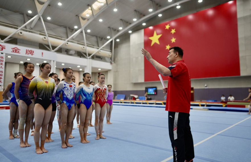 畅享开元娱乐棋牌app下载便捷快乐游戏
